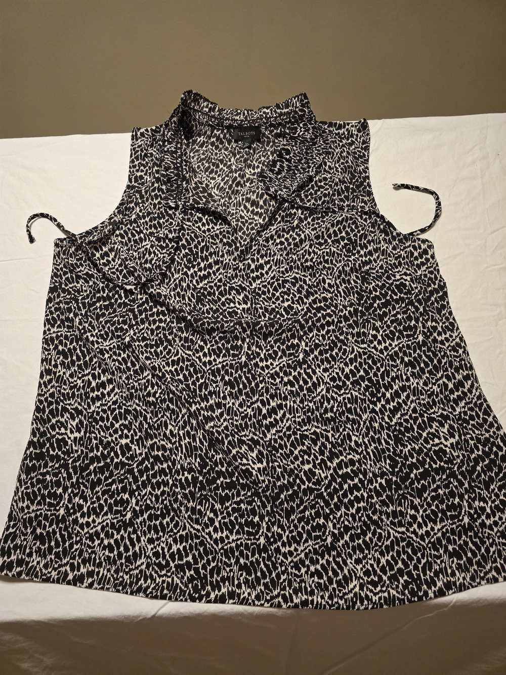 Talbots Sleeveless Ruffle Neck Blouse Abstract Animal Print Tank Top Large P
